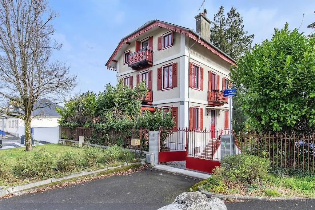 Refuge De L'Ours : T2 Equipe Avec Parking Et Wifi Apartment Bagneres-de-Bigorre 0*,  France